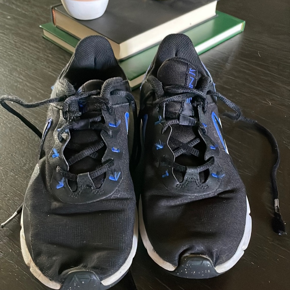 Nike men’s sneakers